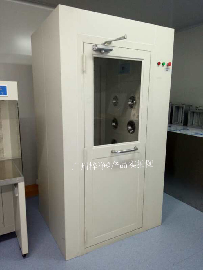 風淋室運行過程中產生的噪音可能會對操作人員造成不適，影響工作效率。